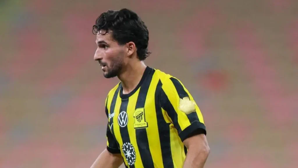 Aljazair: Houssem Aouar kembali menentukan dengan Al-Ittihad!